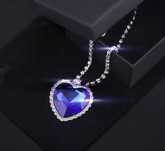COLLAR CON COLGANTE DE CORAZON - MODELO TITANIC✨⛴️
