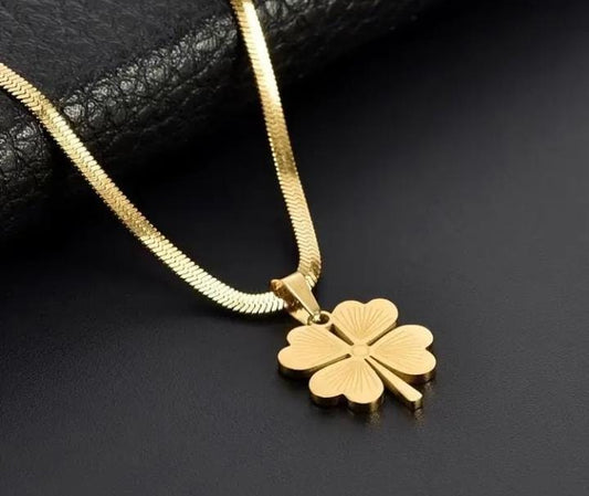 COLLAR CON COLGANTE DE TREBOL DE CUATRO HOJAS 🍀📿✨